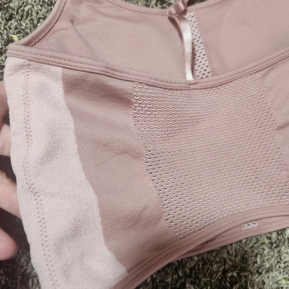 Fabletics × Demi Lovato Courtney Midi Bra Size Medium Pink Racerback - Picture 13 of 14